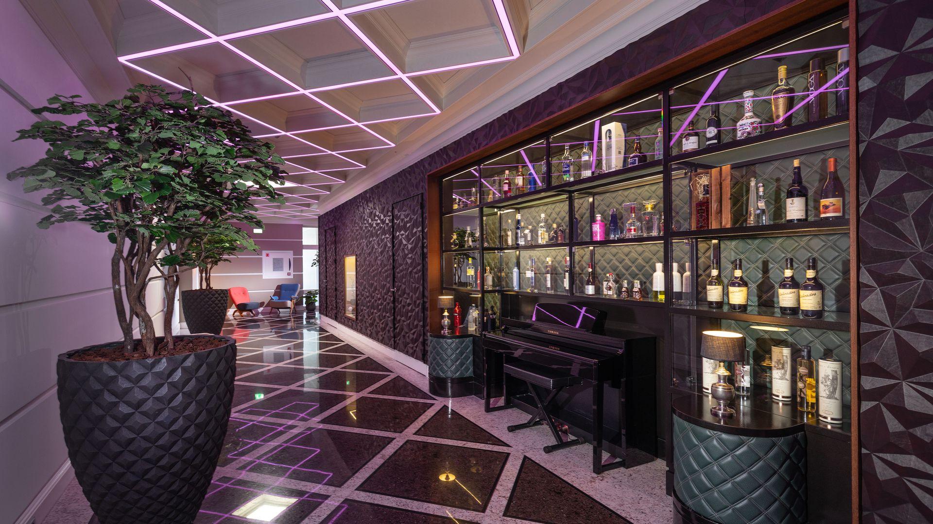 Dux lounge